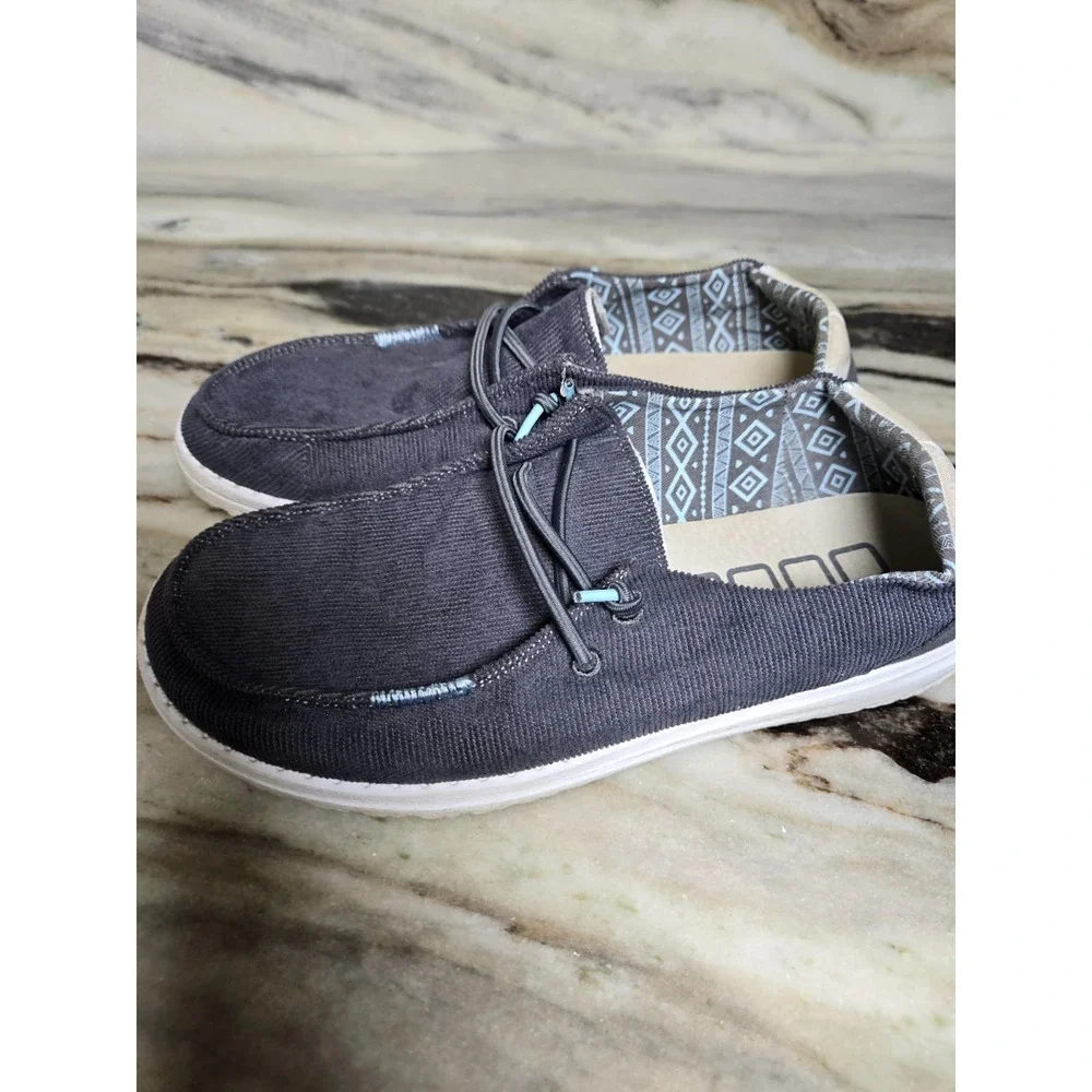 Hey Dude Wendy Women's Size 7 Gray‎ Slip-On Sneakers Corduroy Carbon
